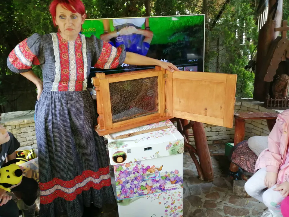 Ia w pasiece edukacyjnej "Pszczółka" — zdjęcie 10