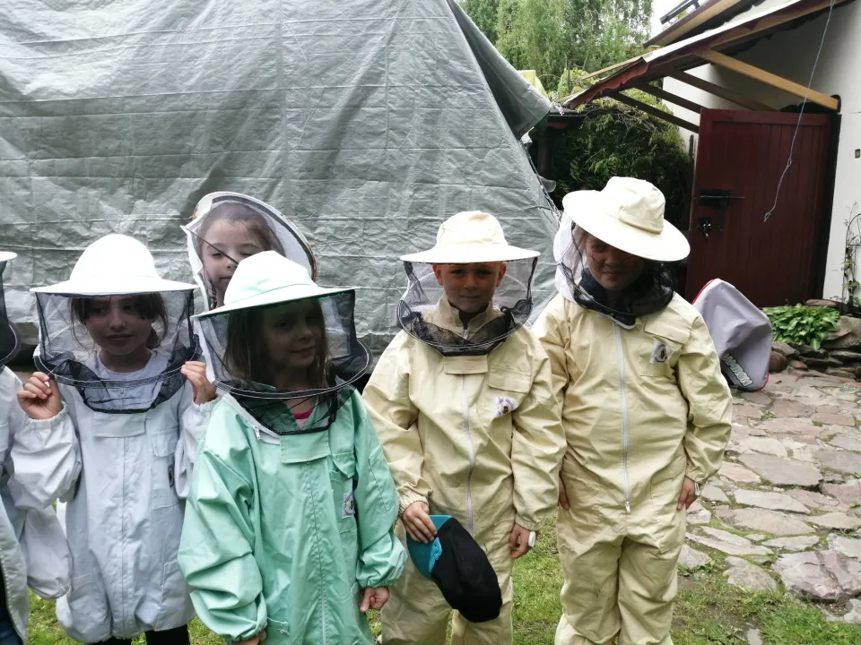 Ia w pasiece edukacyjnej "Pszczółka" — zdjęcie 15
