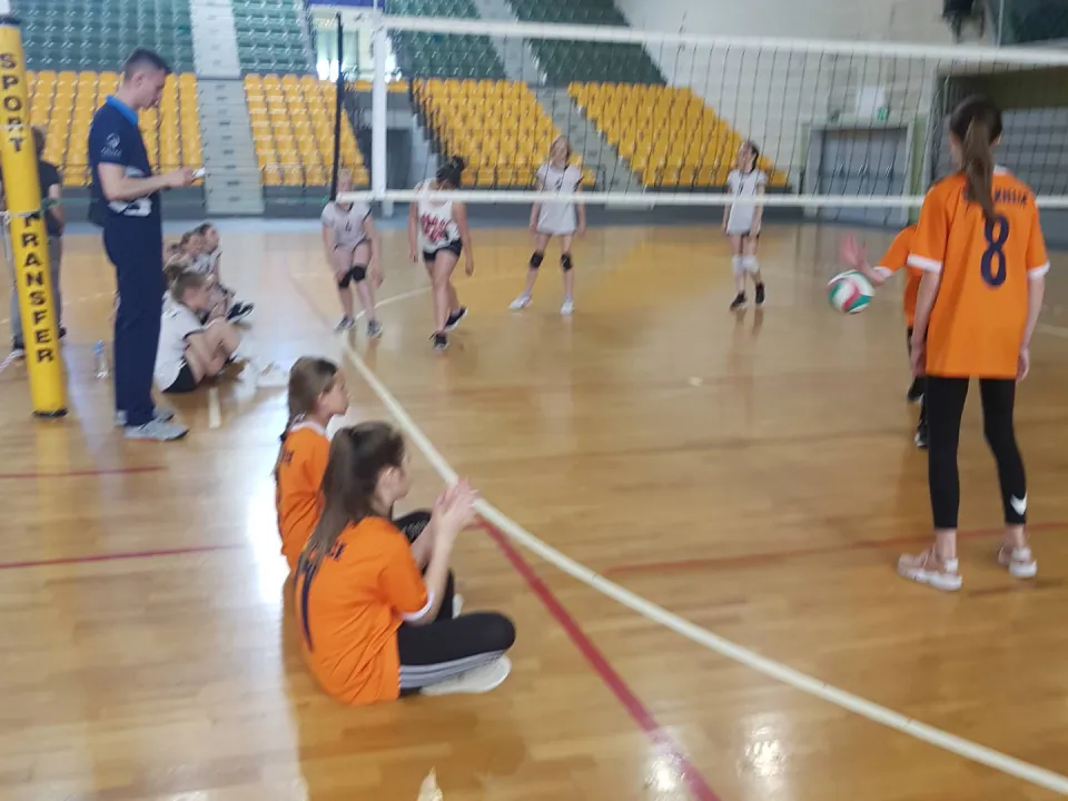Minisiatkówka klas 6 — zdjęcie 5