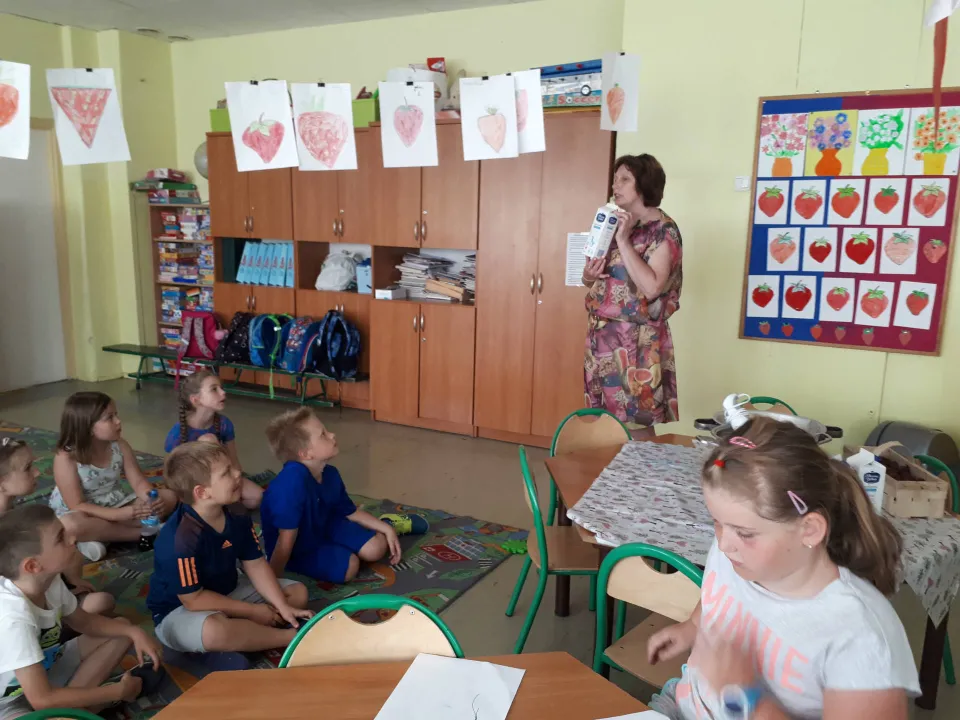 Truskawkowy dzień na świetlicy — zdjęcie 3