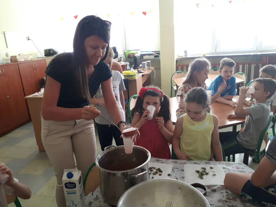 Truskawkowy dzień na świetlicy — zdjęcie 9