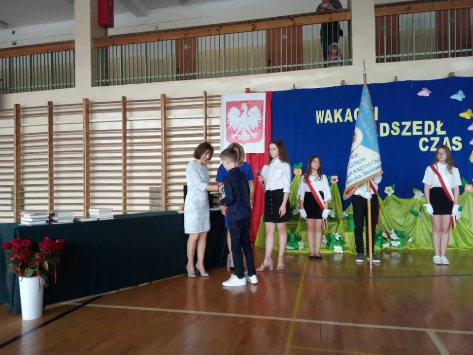Zakończenie roku 2018/19 kl 4 — zdjęcie 4