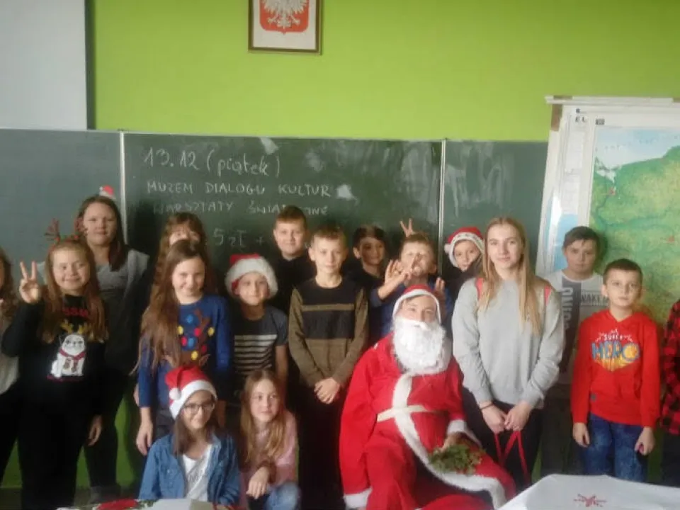 Mikołajki w klasie 5a:) — zdjęcie 3