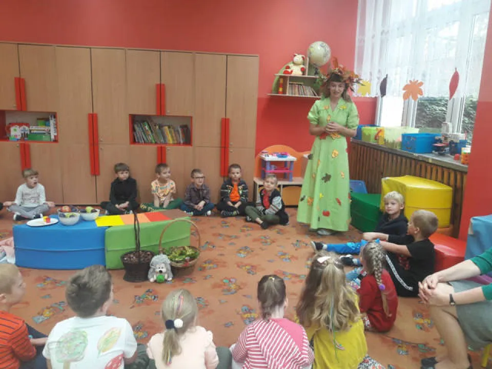 Odwiedziny Pani Jesieni w klasie 0a — zdjęcie 2