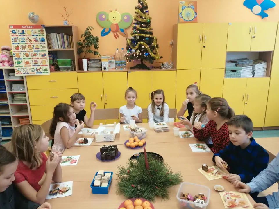 Świątecznie w IIa  — zdjęcie 17