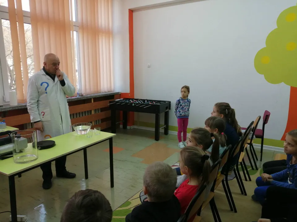 "Fizyka dla smyka" w IIa — zdjęcie 3