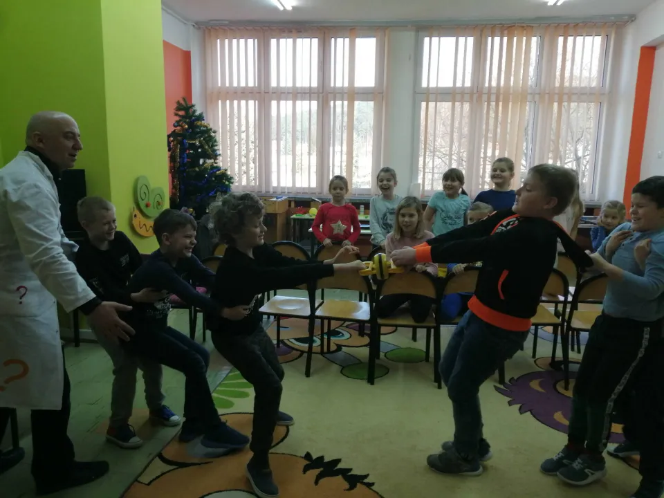 "Fizyka dla smyka" w IIa — zdjęcie 8