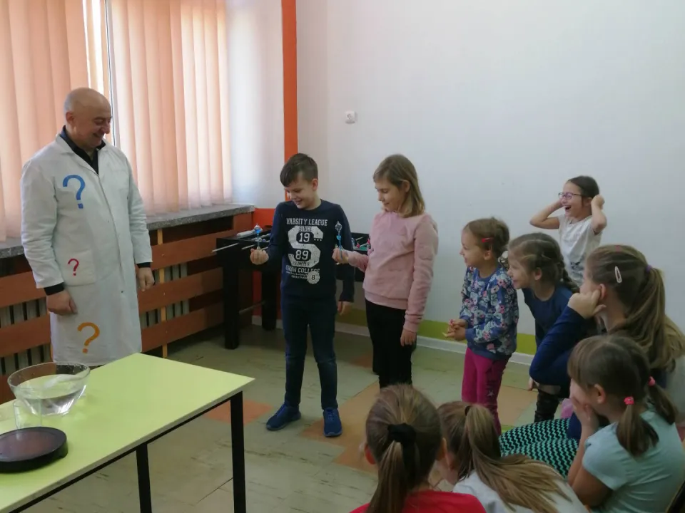 "Fizyka dla smyka" w IIa — zdjęcie 12