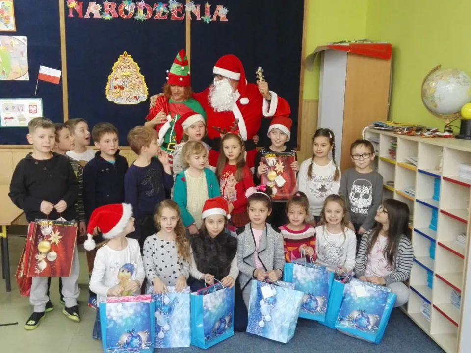 Odwiedziny Świętego Mikołaja w IId — zdjęcie 11