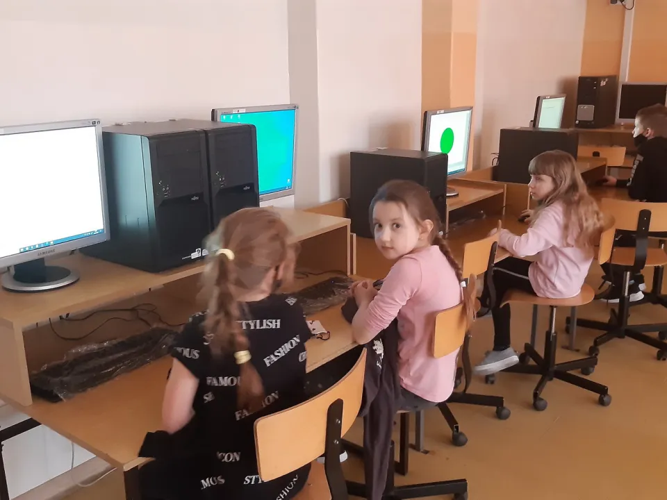 DBI w świetlicy — zdjęcie 1