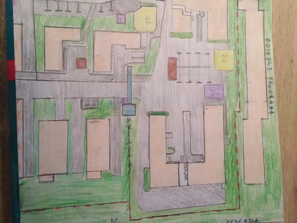 Uczniowie klasy 4a i 4b rysują plan  — zdjęcie 8