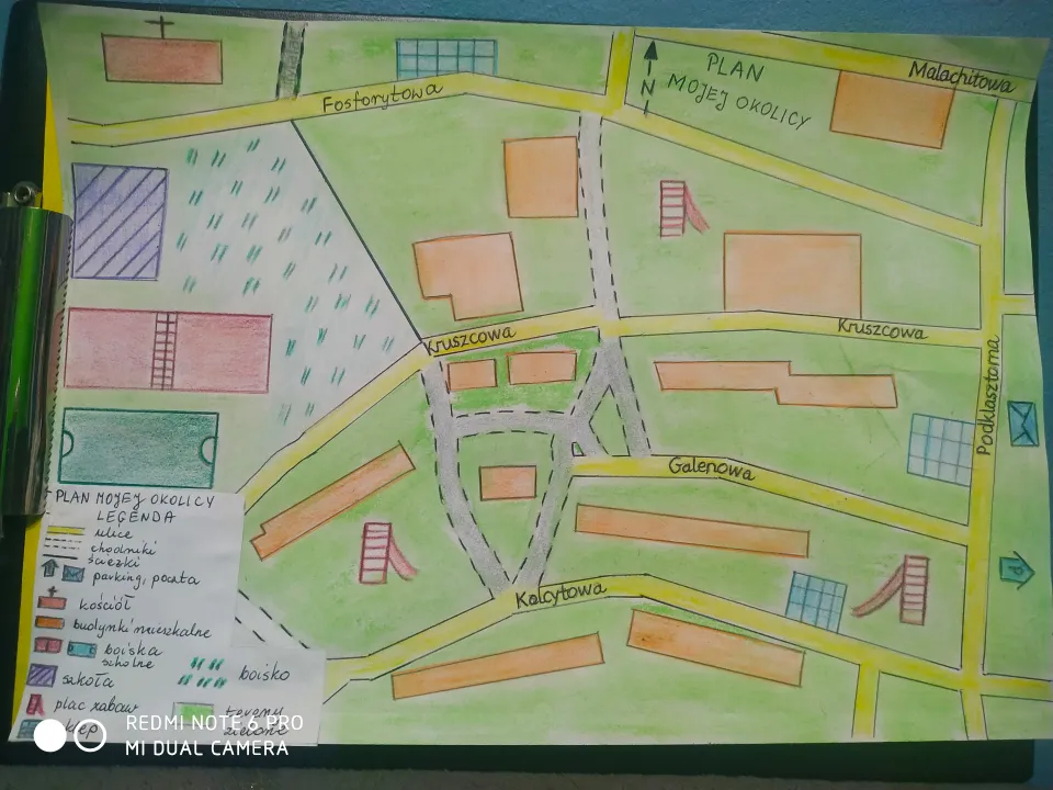 Uczniowie klasy 4a i 4b rysują plan  — zdjęcie 12