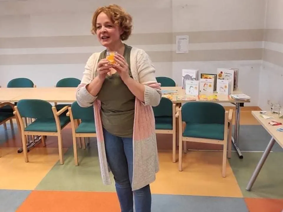 Delfiny w Wojewódzkiej Biblioteki Publicznej w Kielcach — zdjęcie 2