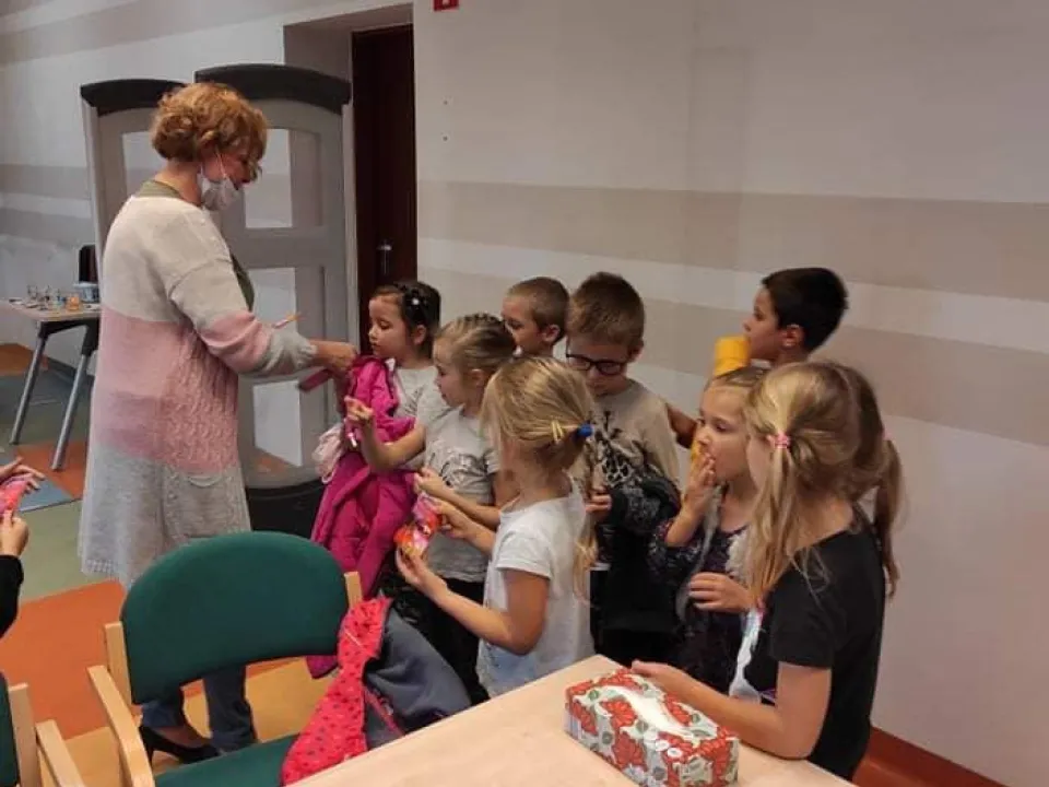 Wycieczka grupy Delfinów do Wojewódzkiej Biblioteki Publicznej — zdjęcie 6