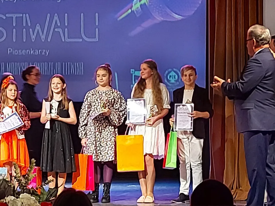 Festiwal Piosenki... — zdjęcie 2
