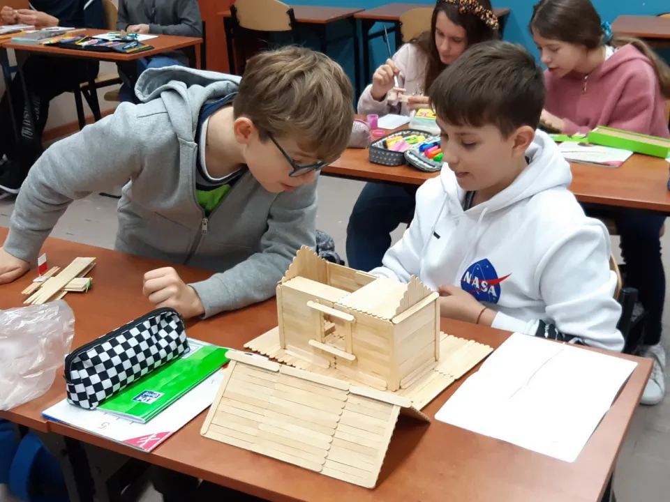 5a, 5b technika, drewno — zdjęcie 1