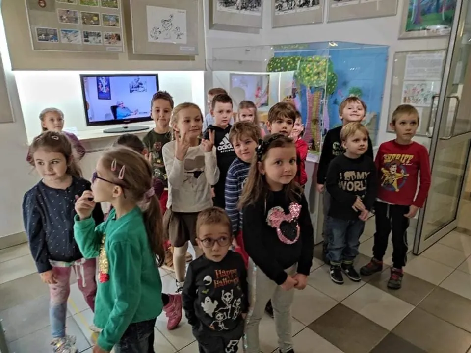 Delfiny w muzeum zabawek — zdjęcie 14