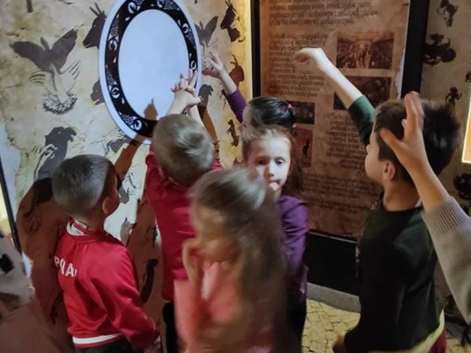 Delfiny w muzeum zabawek — zdjęcie 17
