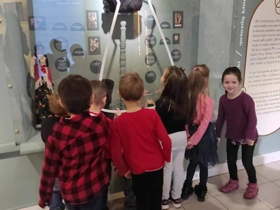 Delfiny w muzeum zabawek — zdjęcie 41