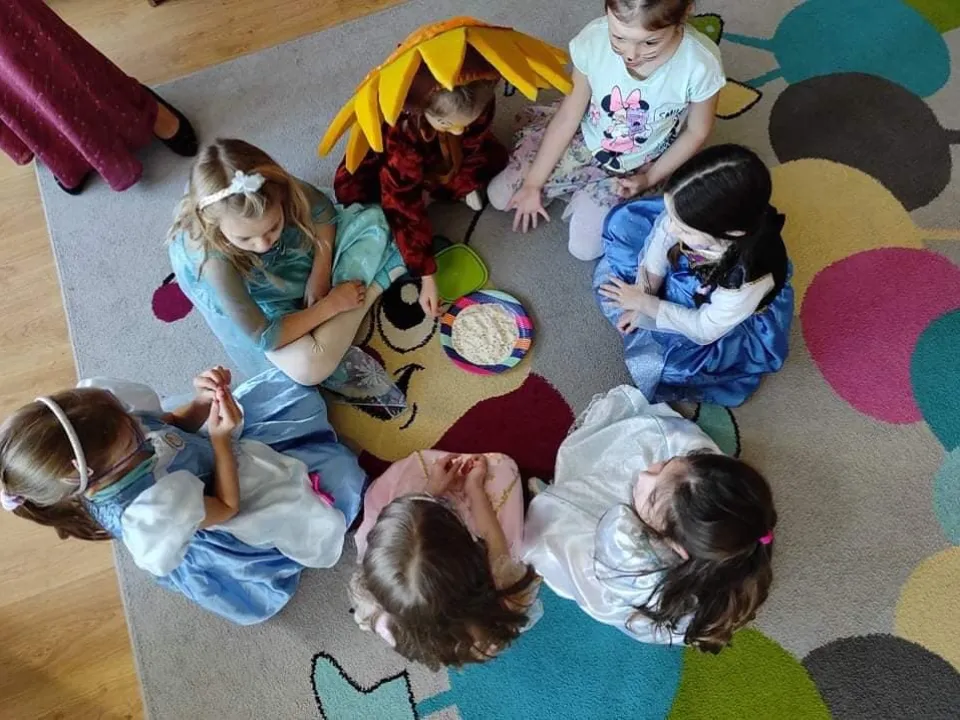 Międzynarodowy Dzień Postaci z Bajek — zdjęcie 2