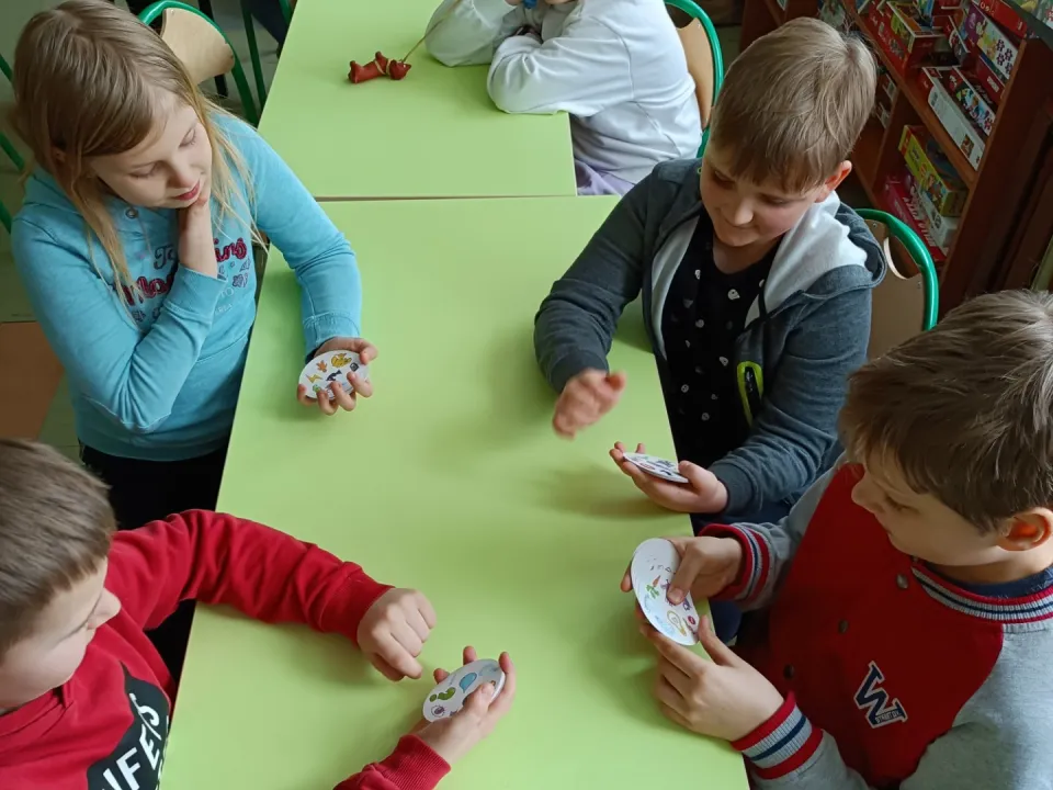 Dzień Kobiet w świetlicy — zdjęcie 11