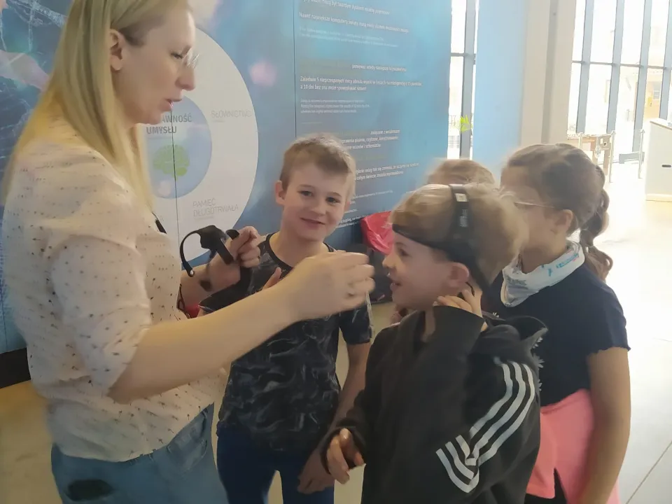 Klasy 3b i 3c z wizytą w Centrum Nauki Leonardo da Vinci.  — zdjęcie 4