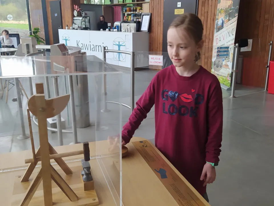 Klasy 3b i 3c z wizytą w Centrum Nauki Leonardo da Vinci.  — zdjęcie 11