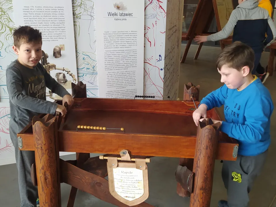 Klasy 3b i 3c z wizytą w Centrum Nauki Leonardo da Vinci.  — zdjęcie 20