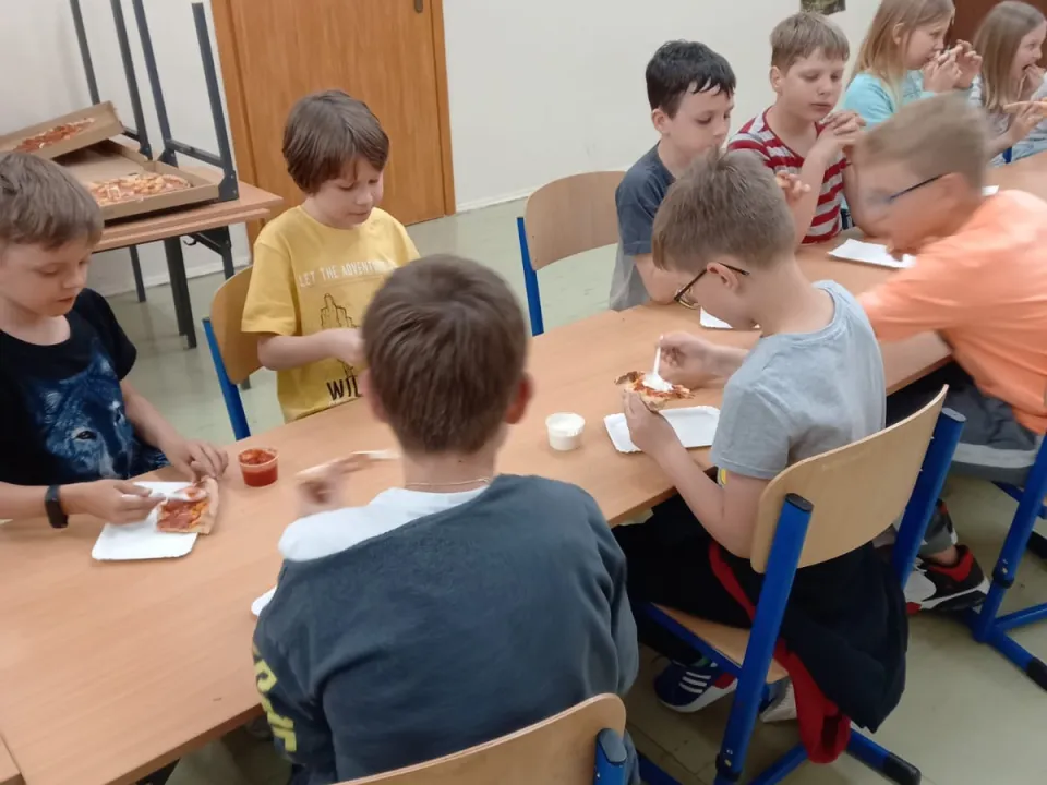 noc w szkole 2b i 3a — zdjęcie 19