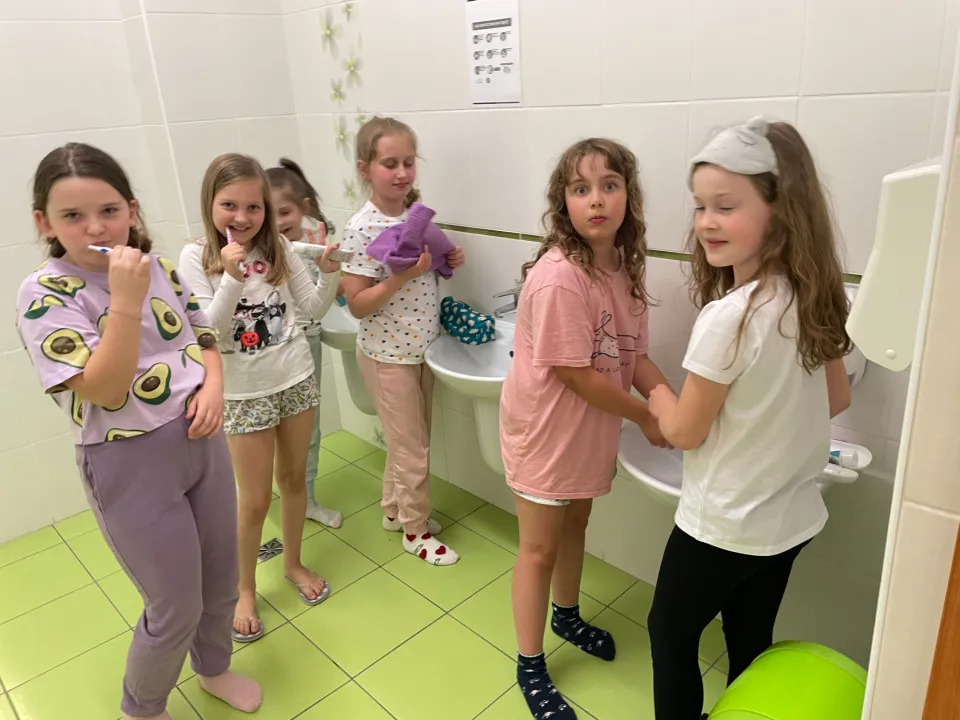 noc w szkole 2b i 3a — zdjęcie 23