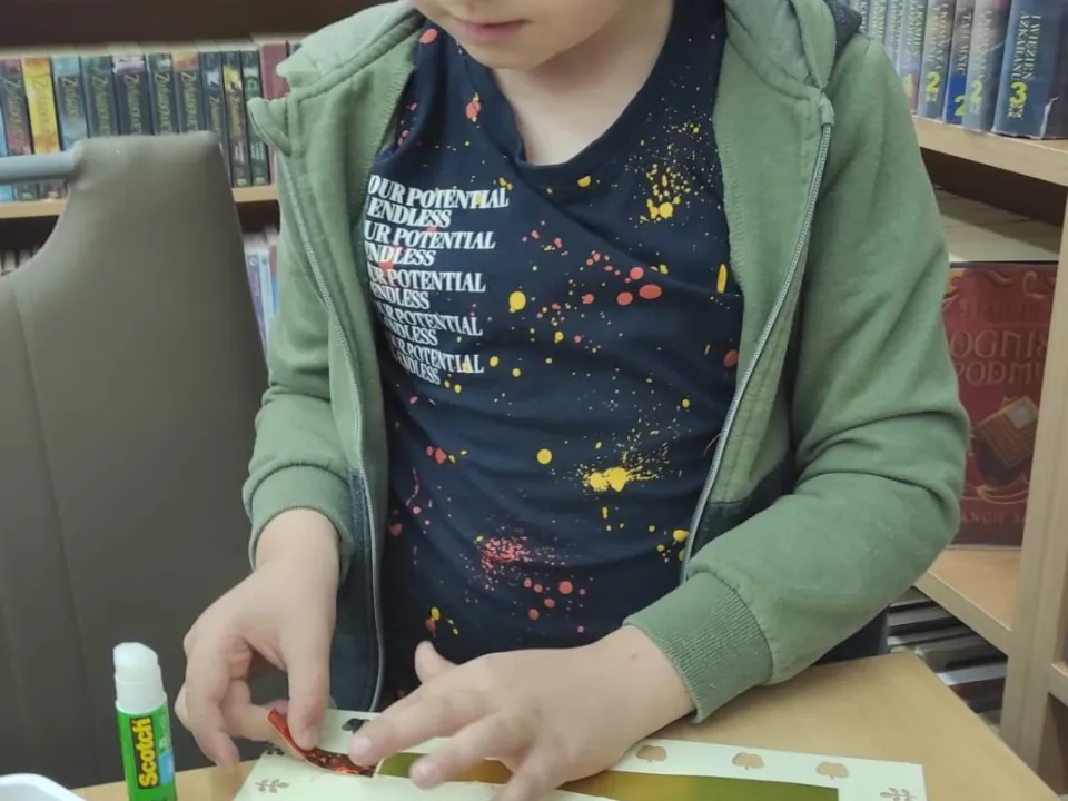 Delfiny w Miejskiej Bibliotece Publicznej — zdjęcie 7