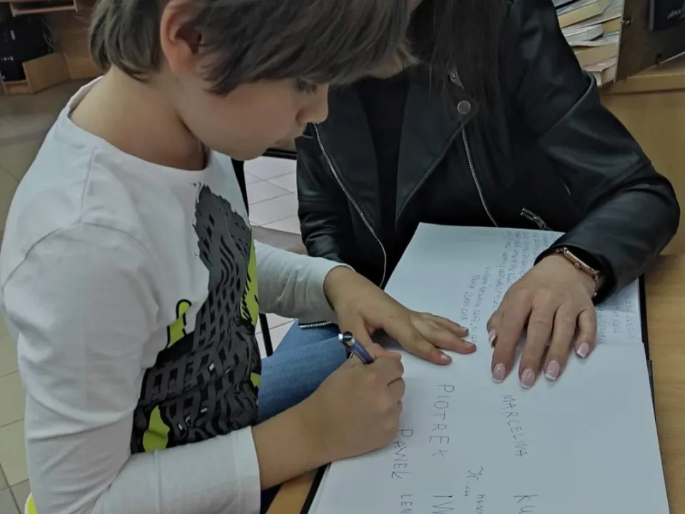 Delfiny w Miejskiej Bibliotece Publicznej — zdjęcie 28
