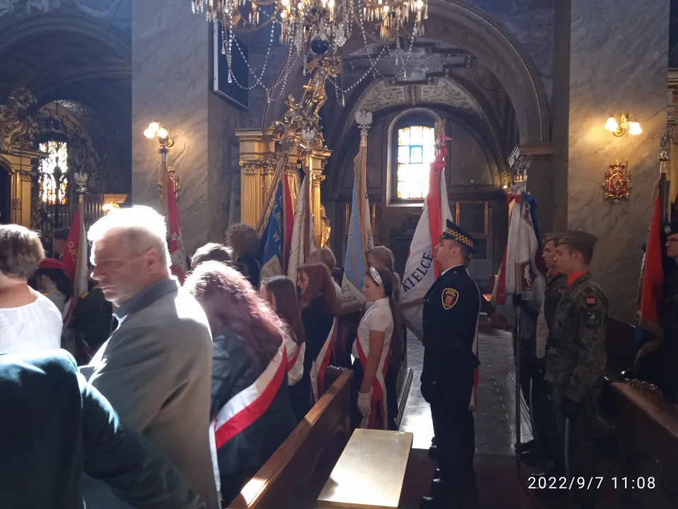 uroczystości ku czci żołnierzy 4 Pułku — zdjęcie 6