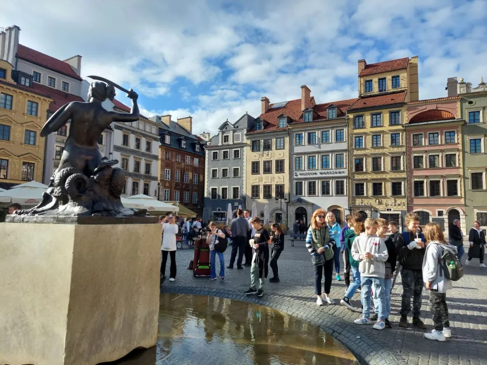 6 b w Warszawie — zdjęcie 19