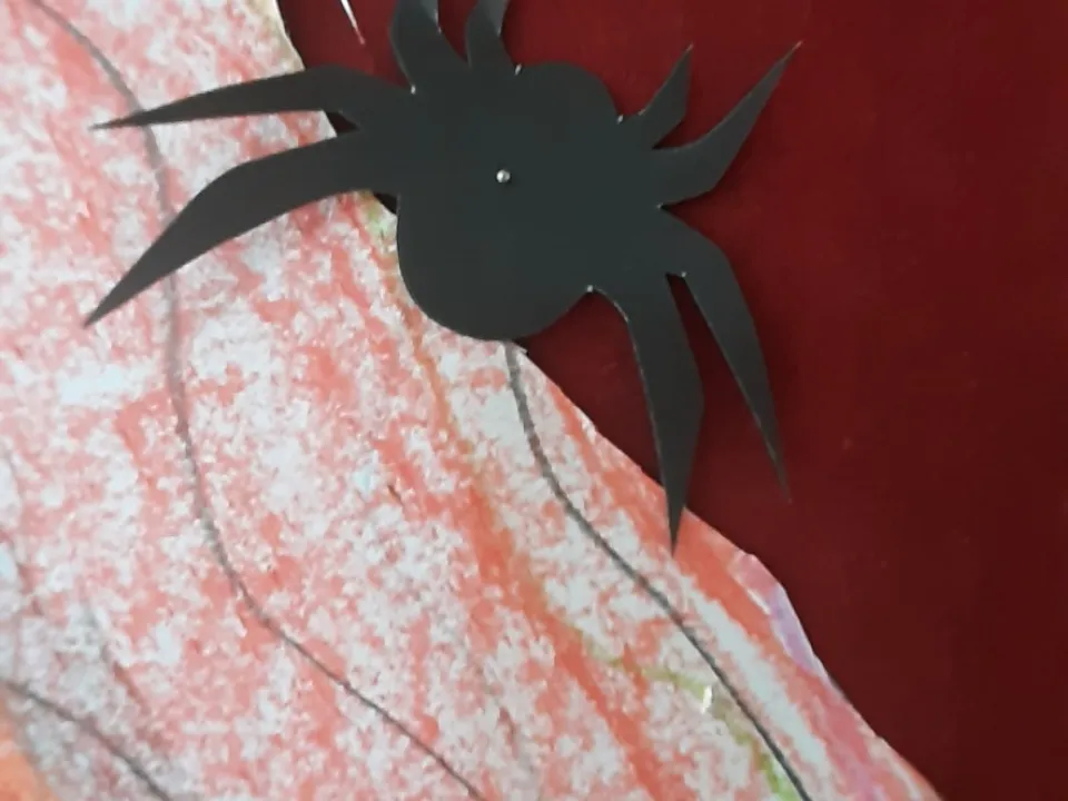 Świetlicowe dekoracje halloweenowe — zdjęcie 9