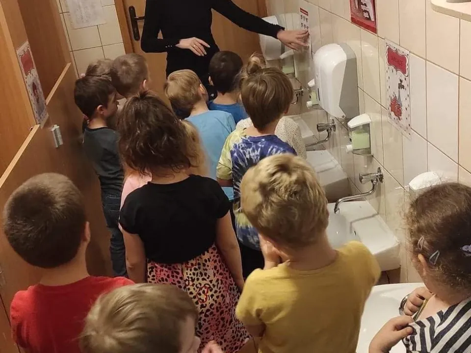 Światowy Dzień Mycia Rąk - Pszczółki — zdjęcie 5