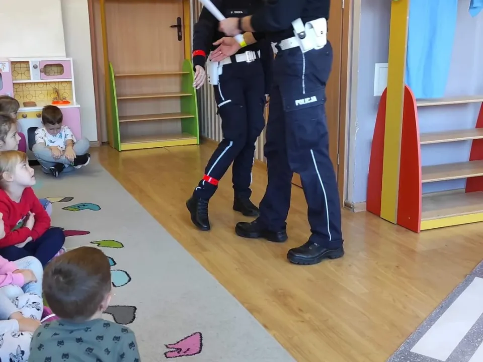 Policjanci u Pszczółek — zdjęcie 2
