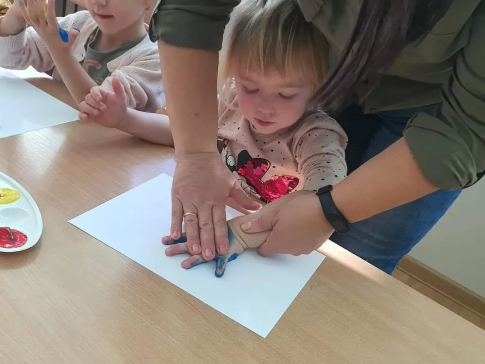 Światowy Dzień Mycia Rąk w grupie Biedronek — zdjęcie 13