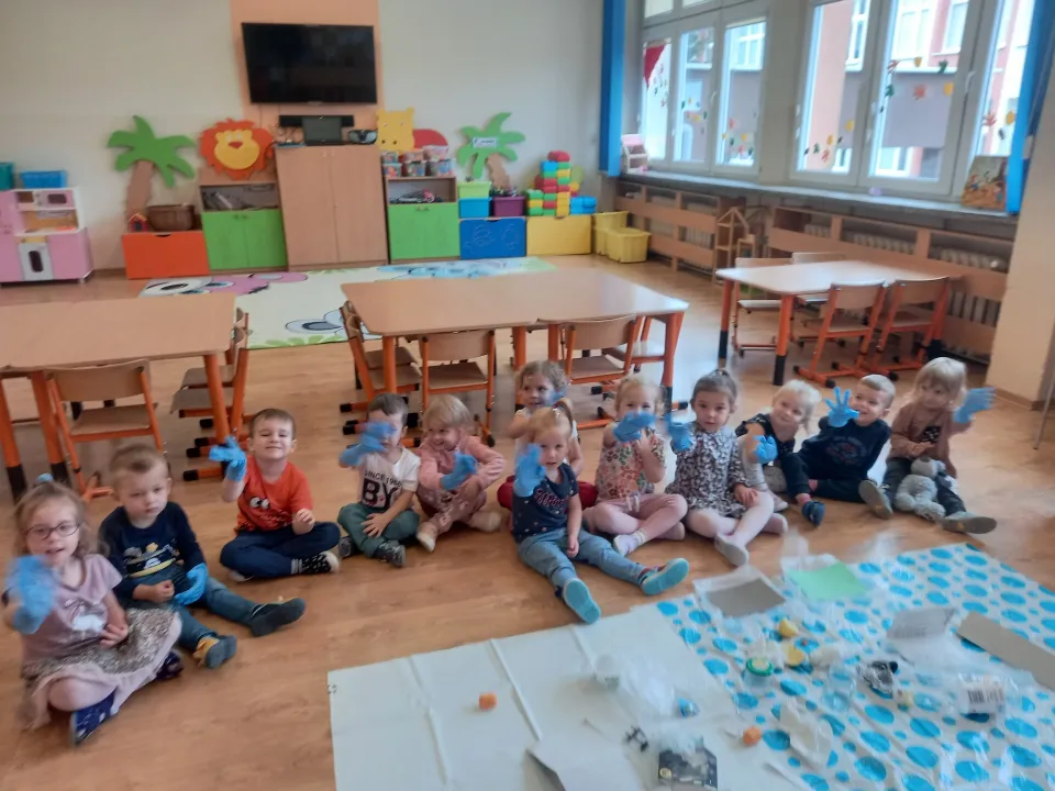 Obchody Ogólnopolskiego Sprzątania Świata — zdjęcie 2