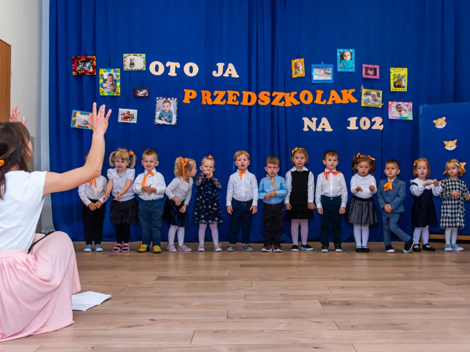 Sprawozdanie z uroczystości Pasowania na Przedszkolaka — zdjęcie 8