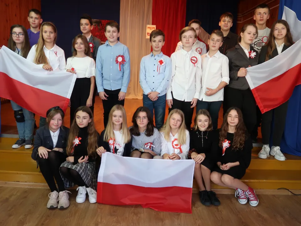 Święto Niepodległości zdjęcia grupowe — zdjęcie 3