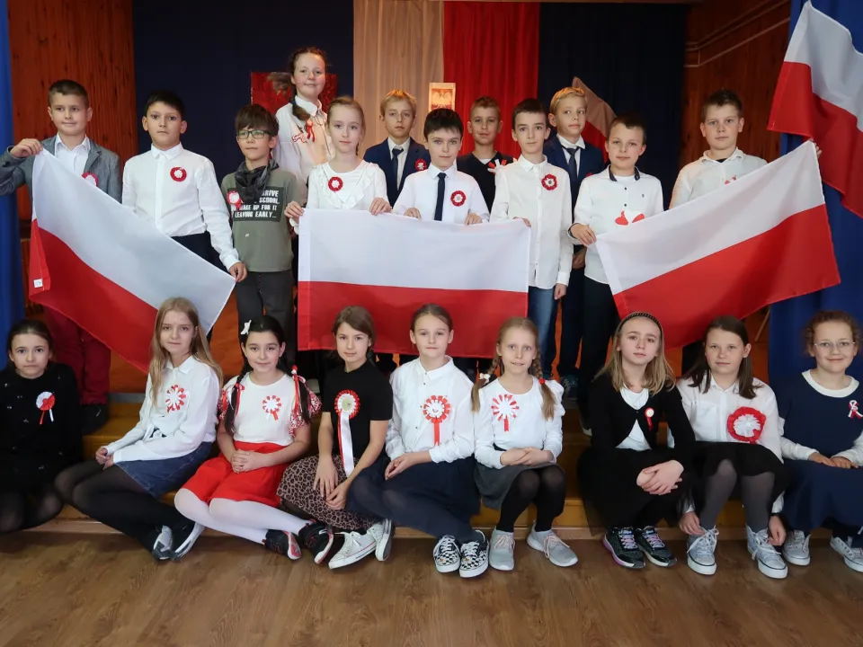 Święto Niepodległości zdjęcia grupowe — zdjęcie 6
