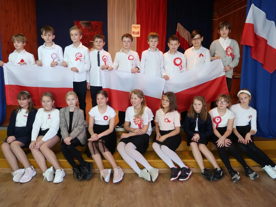 Święto Niepodległości zdjęcia grupowe — zdjęcie 10