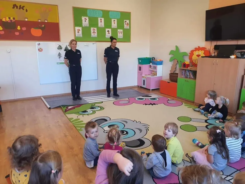 Spotkanie Biedronek z Policją — zdjęcie 3