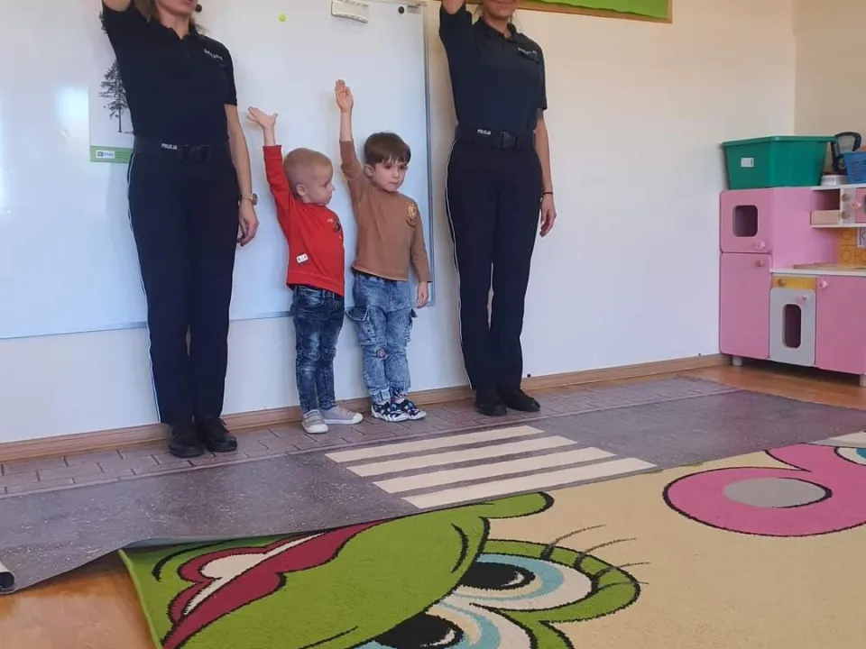 Spotkanie Biedronek z Policją — zdjęcie 8