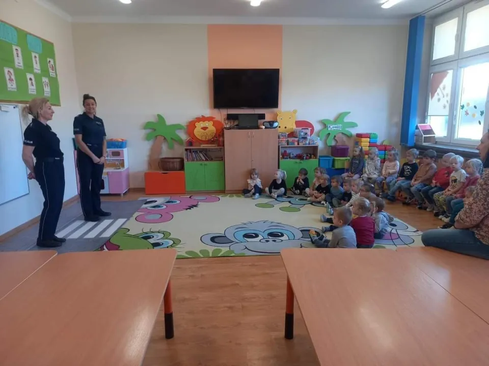 Spotkanie Biedronek z Policją — zdjęcie 19