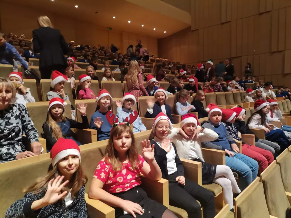 Koncert mikołajkowy w Filharmonii Świętokrzyskiej  — zdjęcie 3