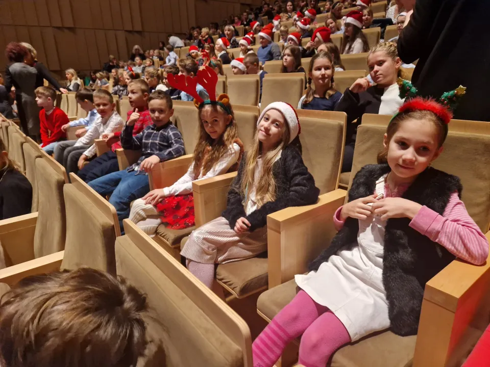 Koncert mikołajkowy w Filharmonii Świętokrzyskiej  — zdjęcie 4
