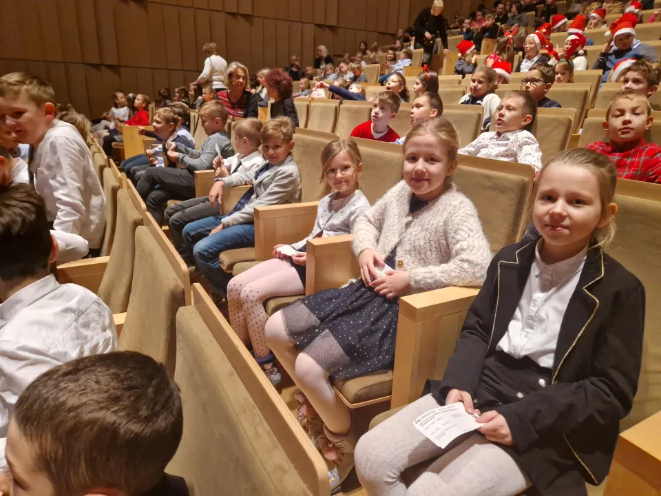 Koncert mikołajkowy w Filharmonii Świętokrzyskiej  — zdjęcie 5