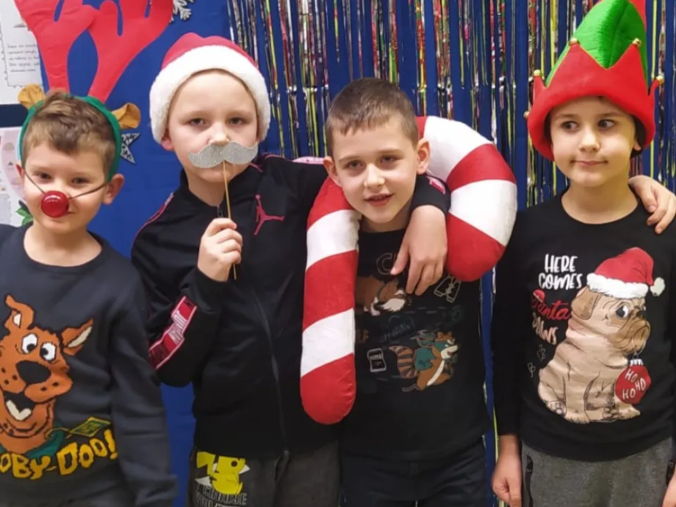 WARSZTATY BOŻONARODZENIOWE UCZNIÓW KLAS 1  — zdjęcie 4